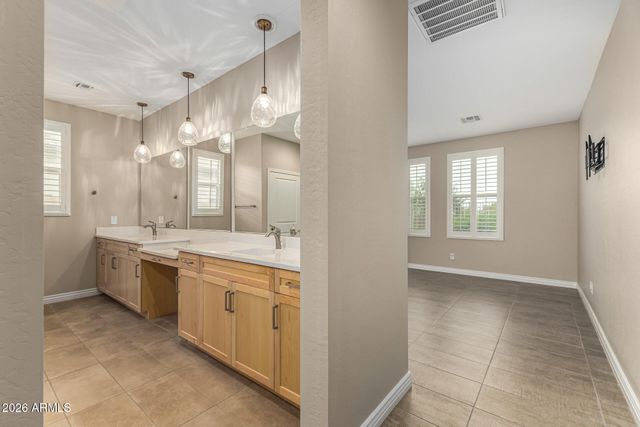 39725 N HAILEY Lane, San Tan Valley, AZ 85140