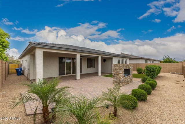 39725 N HAILEY Lane, San Tan Valley, AZ 85140