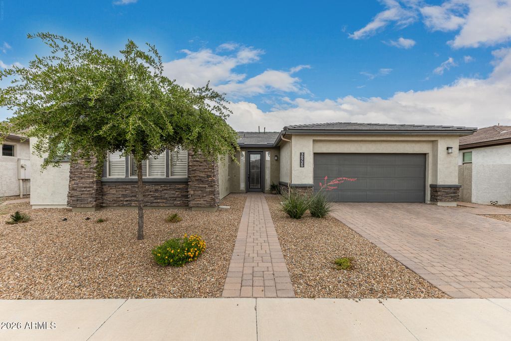 39725 N HAILEY Lane, San Tan Valley, AZ 85140
