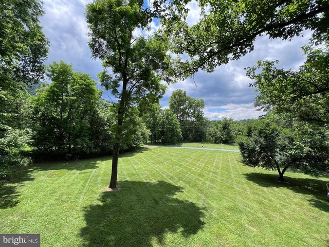 444 DEER MEADOW DR, Strasburg, VA 22657