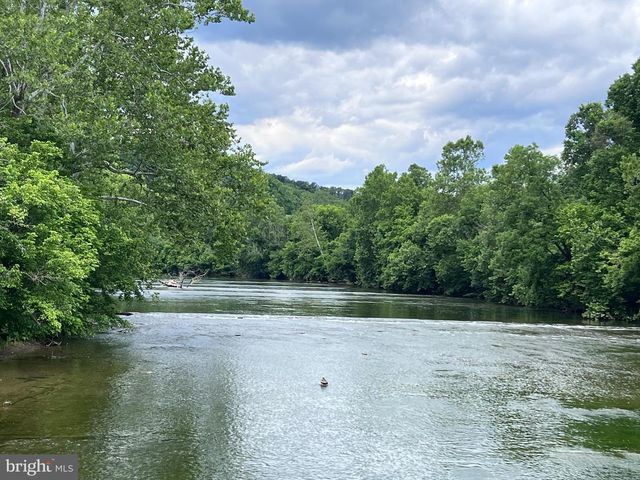 444 DEER MEADOW DR, Strasburg, VA 22657