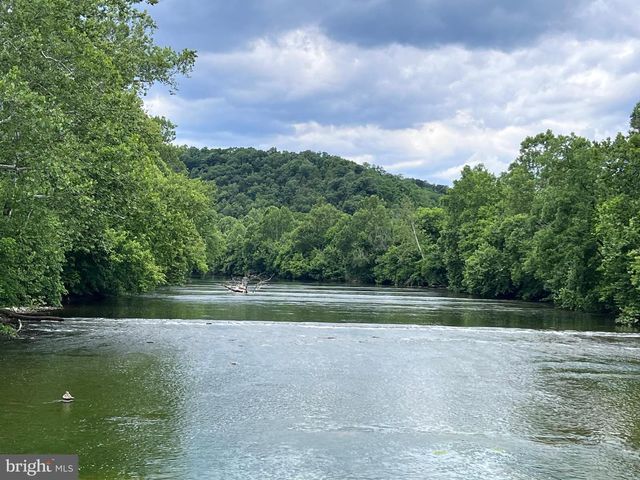444 DEER MEADOW DR, Strasburg, VA 22657