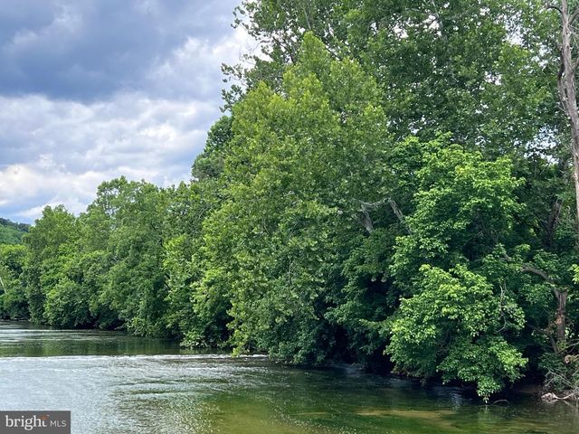 444 DEER MEADOW DR, Strasburg, VA 22657