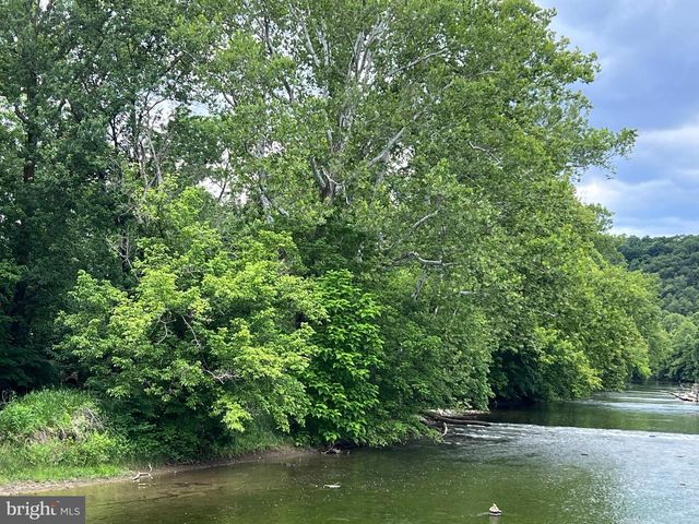444 DEER MEADOW DR, Strasburg, VA 22657