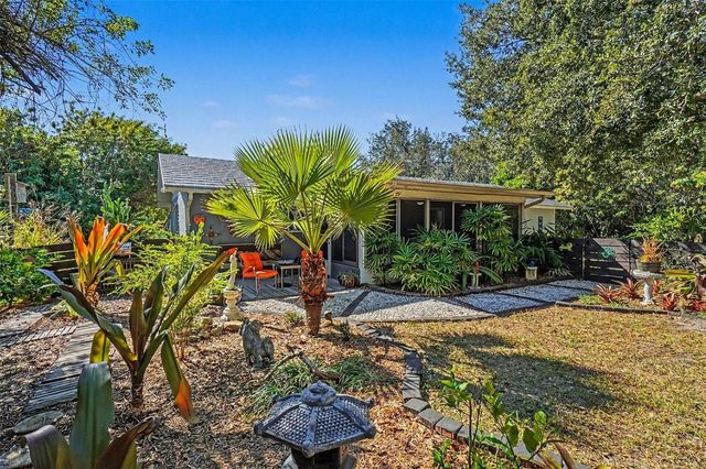 838 SPRING VIEW AVENUE NW, Port Charlotte, FL 33948