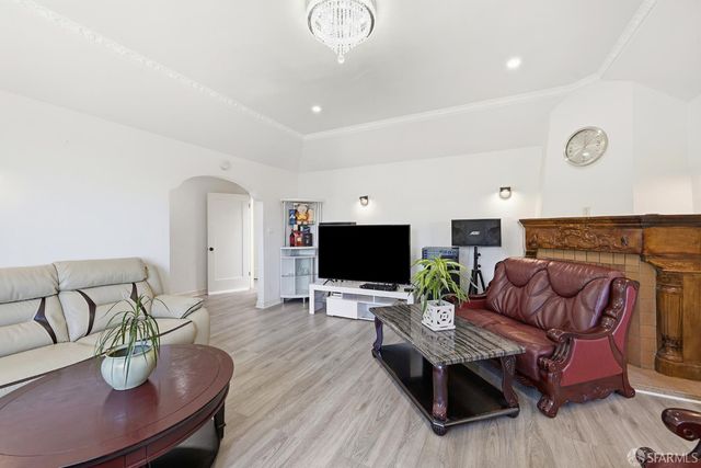 1133 Silver Avenue, San Francisco, CA 94134