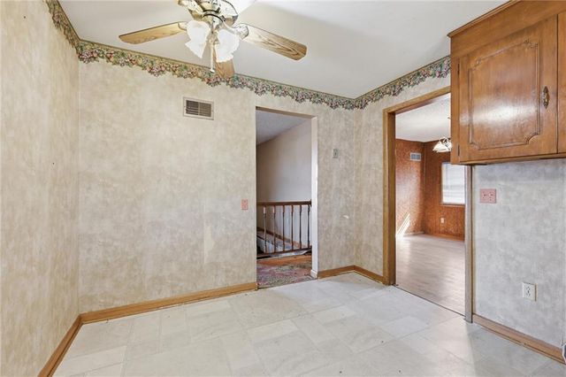 4323 Yecker Avenue, Kansas City, KS 66104