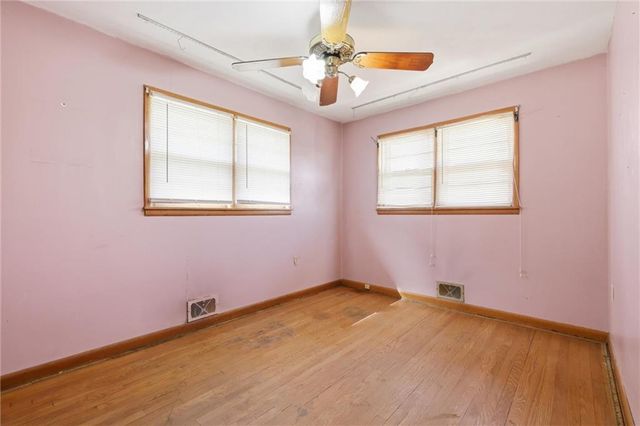 4323 Yecker Avenue, Kansas City, KS 66104