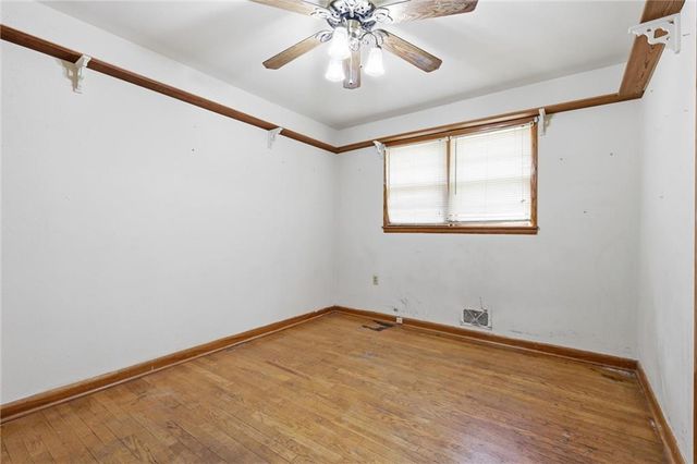 4323 Yecker Avenue, Kansas City, KS 66104