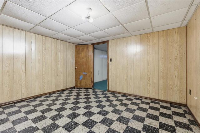 4323 Yecker Avenue, Kansas City, KS 66104