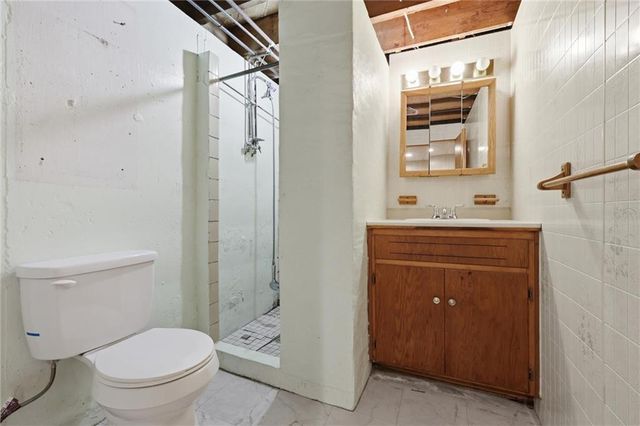 4323 Yecker Avenue, Kansas City, KS 66104