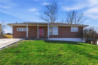 4323 Yecker Avenue, Kansas City, KS 66104