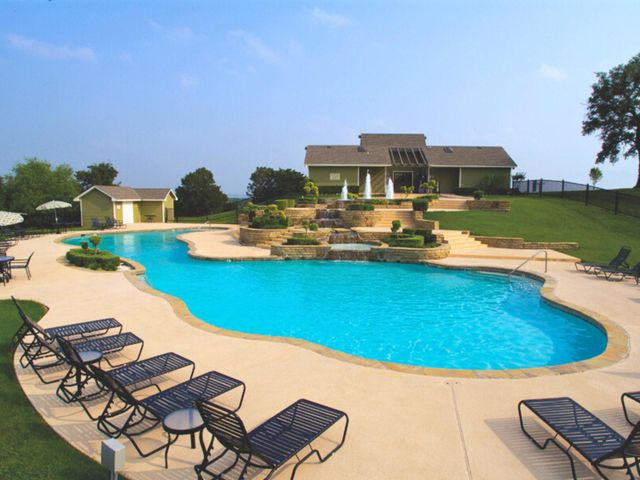 16033 Faircrest Drive, Whitney, TX 76692