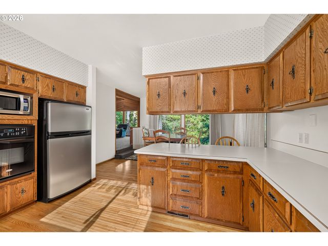 1180 Se VILLARD St, Mc Minnville, OR 97128