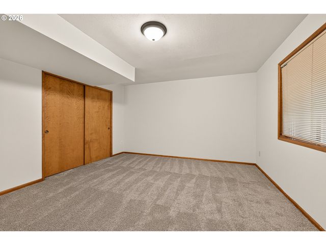 1180 Se VILLARD St, Mc Minnville, OR 97128