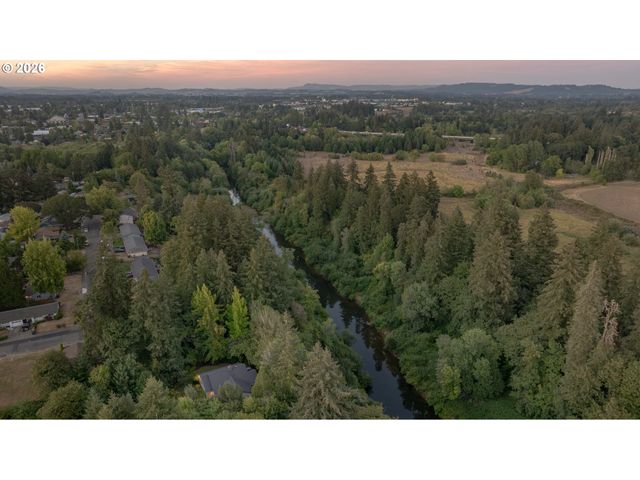 1180 Se VILLARD St, Mc Minnville, OR 97128
