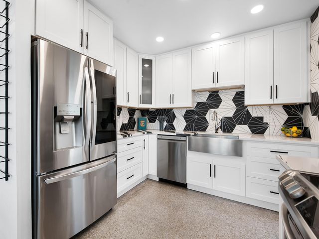 657 NW 30th Court, Wilton Manors, FL 33311