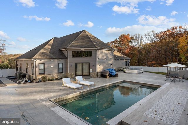 24035 & 24029 NEW MOUNTAIN RD, Aldie, VA 20105