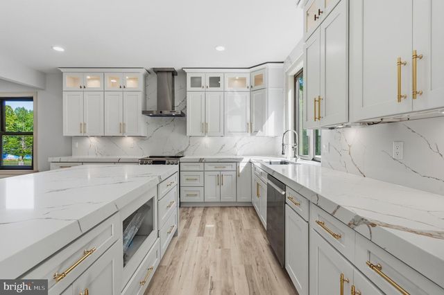24035 & 24029 NEW MOUNTAIN RD, Aldie, VA 20105