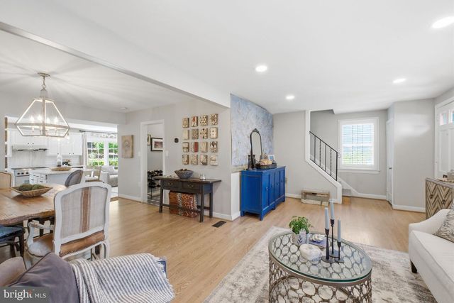 950 N LONGFELLOW ST, Arlington, VA 22205