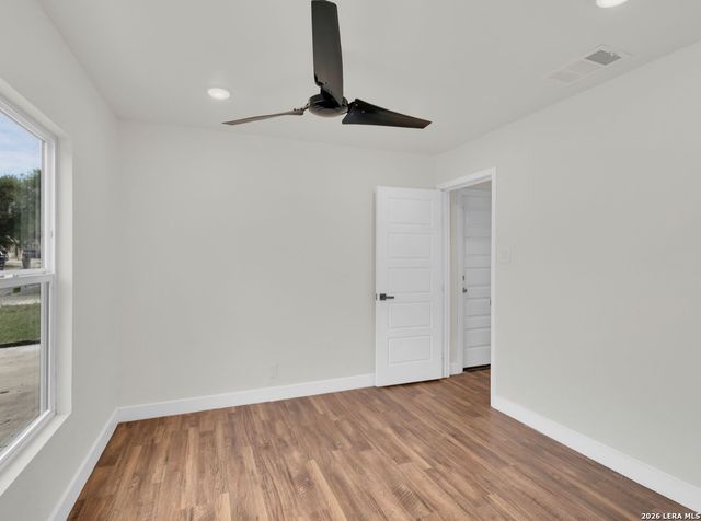 4014 SUNRISE CREEK DR, San Antonio, TX 78244