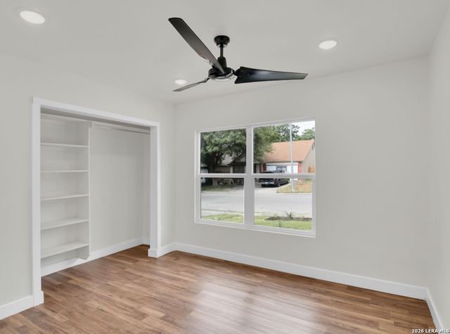 4014 SUNRISE CREEK DR, San Antonio, TX 78244