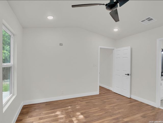 4014 SUNRISE CREEK DR, San Antonio, TX 78244