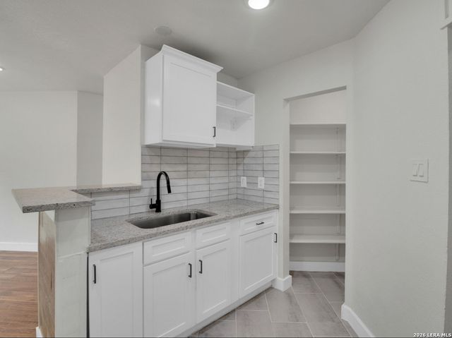 4014 SUNRISE CREEK DR, San Antonio, TX 78244