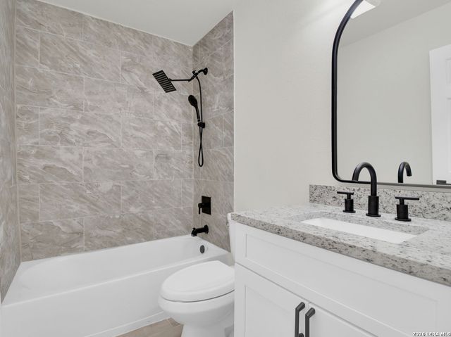 4014 SUNRISE CREEK DR, San Antonio, TX 78244
