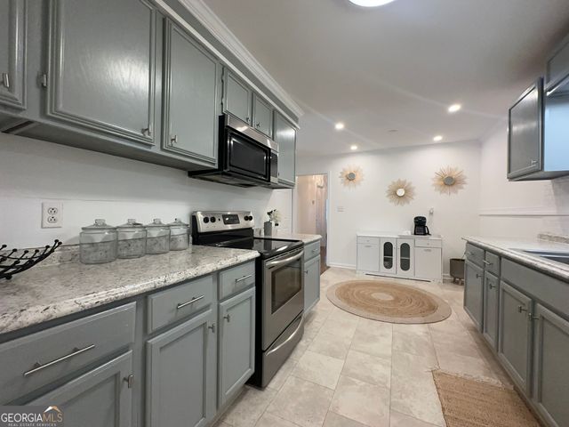 2498 Lakewood Drive, Kennesaw, GA 30152
