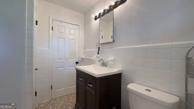 2498 Lakewood Drive, Kennesaw, GA 30152