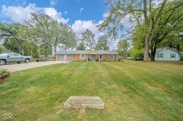 104 E Woodland Drive, Pendleton, IN 46064
