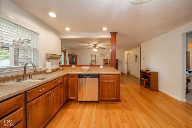 104 E Woodland Drive, Pendleton, IN 46064
