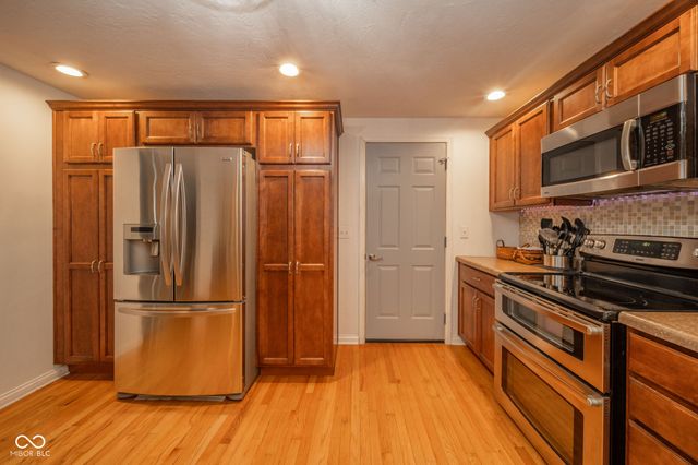 104 E Woodland Drive, Pendleton, IN 46064