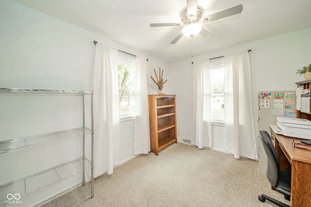 104 E Woodland Drive, Pendleton, IN 46064