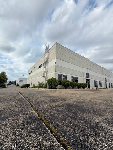 1300 Lakeview Drive, Romeoville, IL 60446