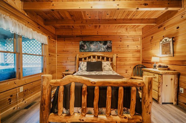 1134 Carroll Hill Lane, Sevierville, TN 37876