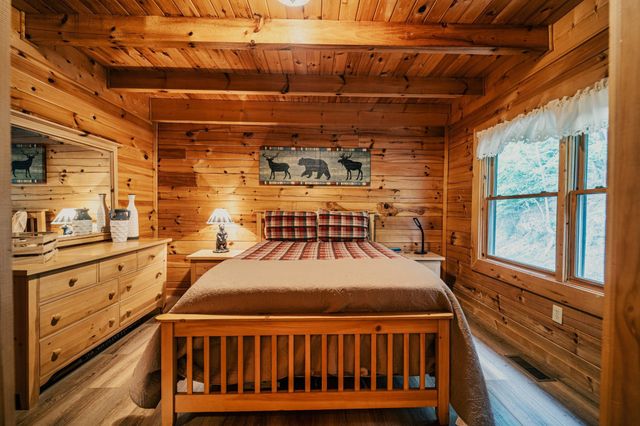 1134 Carroll Hill Lane, Sevierville, TN 37876