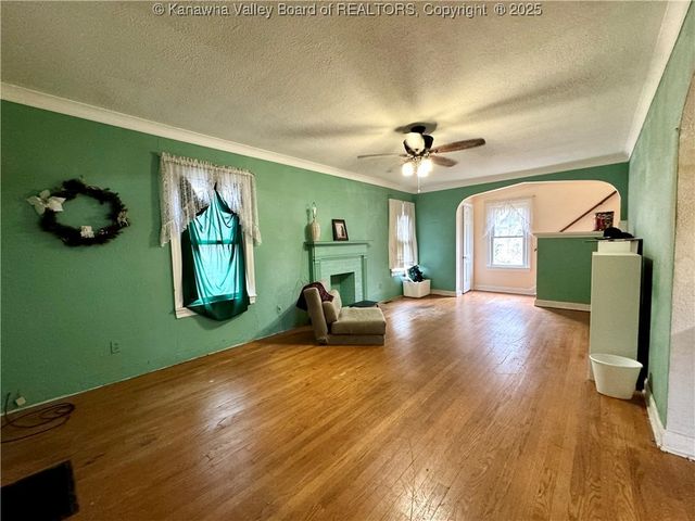 705 Glendale Avenue, South Charleston, WV 25303