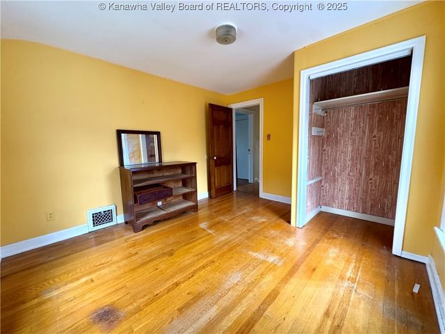 705 Glendale Avenue, South Charleston, WV 25303