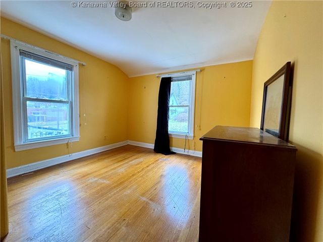 705 Glendale Avenue, South Charleston, WV 25303