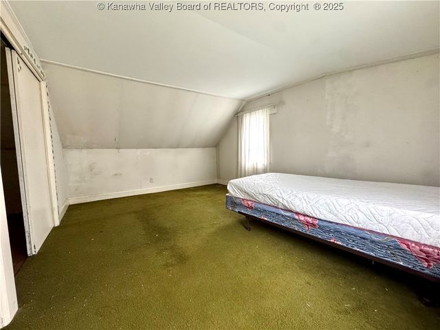 705 Glendale Avenue, South Charleston, WV 25303