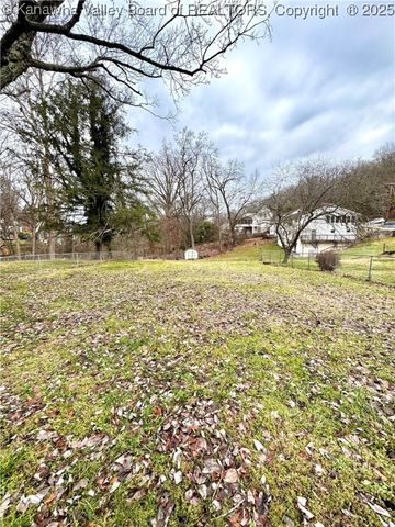 705 Glendale Avenue, South Charleston, WV 25303