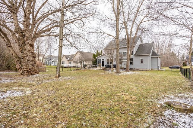 688 Cottage Brook Lane, Webster, NY 14580