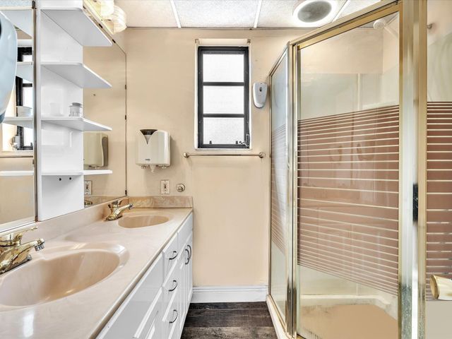 4901 SW 51st Street, Davie, FL 33314