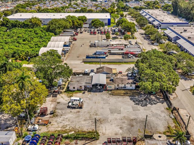 4901 SW 51st Street, Davie, FL 33314