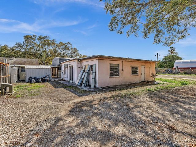 4901 SW 51st Street, Davie, FL 33314