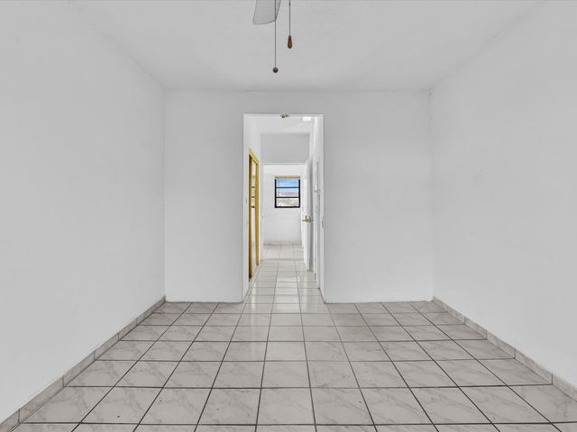 4901 SW 51st Street, Davie, FL 33314