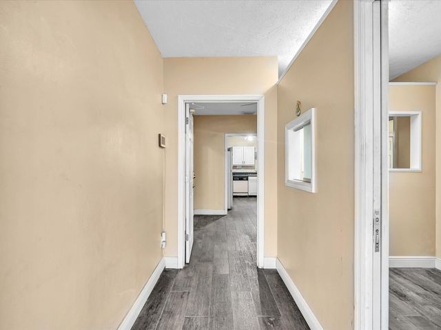 4901 SW 51st Street, Davie, FL 33314