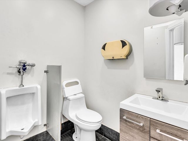 4901 SW 51st Street, Davie, FL 33314